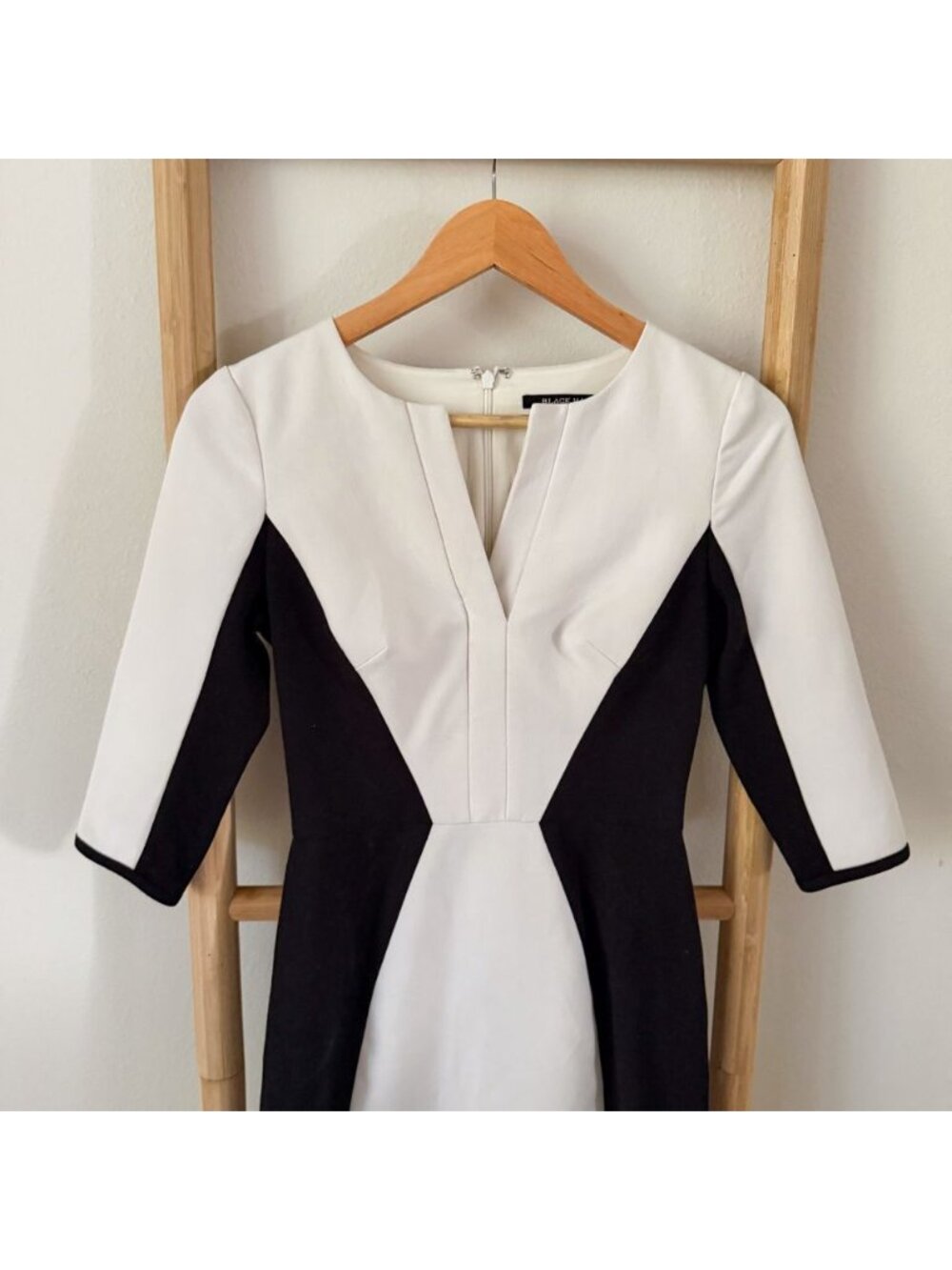 Black Halo Colorblock Sheath Dress White Black Career Cocktail Size 2 - Picture 3 of 10